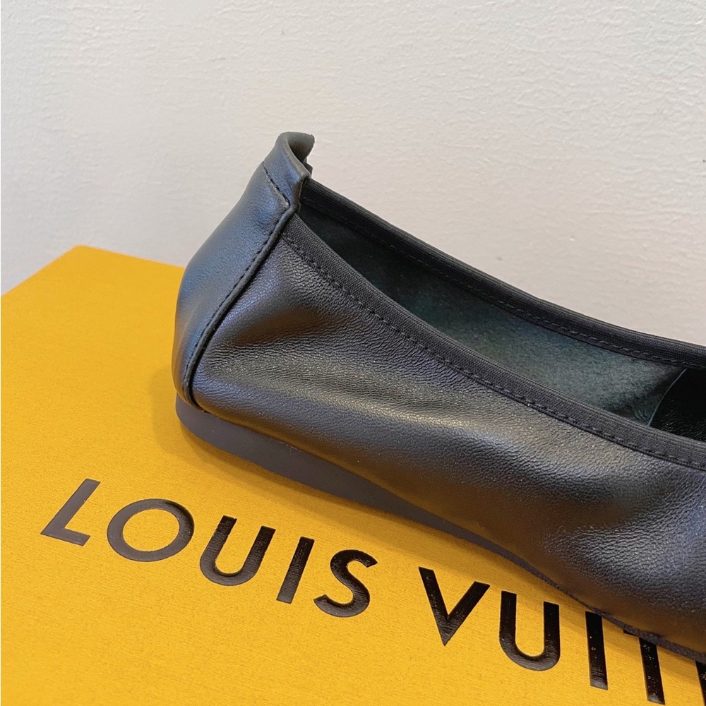 Women’s Louis Vuitton Ballet Flats | Black Leather Gold Lock Hardware - Picture 6 of 6
